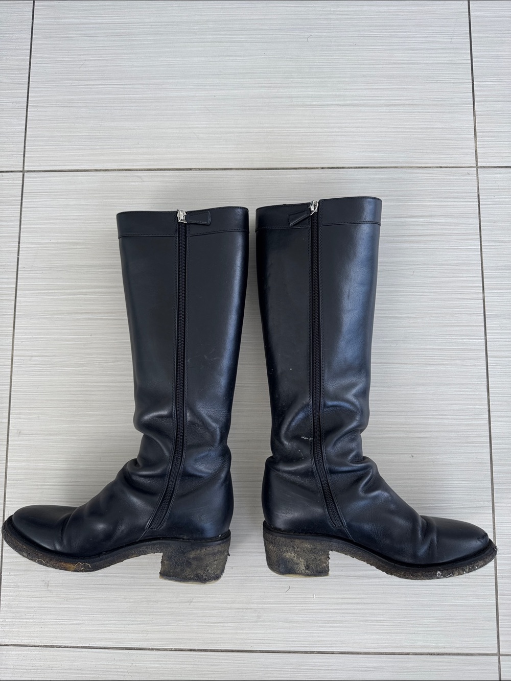 CHANEL boots - Picture 2 of 7